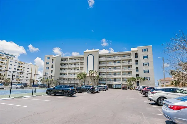 $1,250,000 | 17500 Gulf Boulevard, Unit 407, Redington Shores, FL 33708