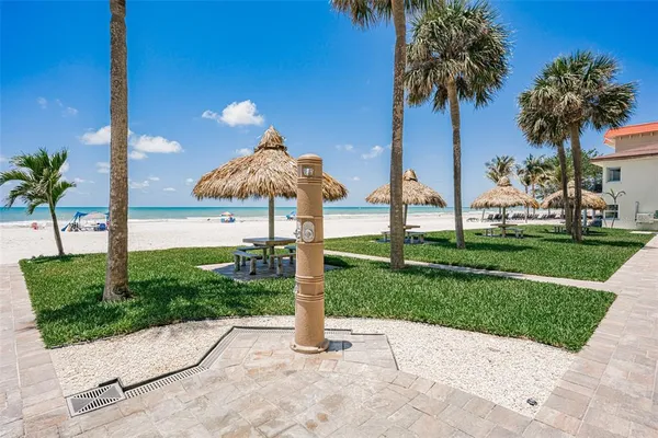 $1,250,000 | 17500 Gulf Boulevard, Unit 407, Redington Shores, FL 33708