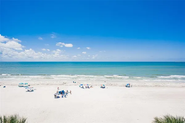 $1,250,000 | 17500 Gulf Boulevard, Unit 407, Redington Shores, FL 33708