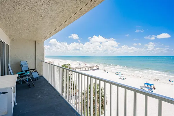 $1,250,000 | 17500 Gulf Boulevard, Unit 407, Redington Shores, FL 33708