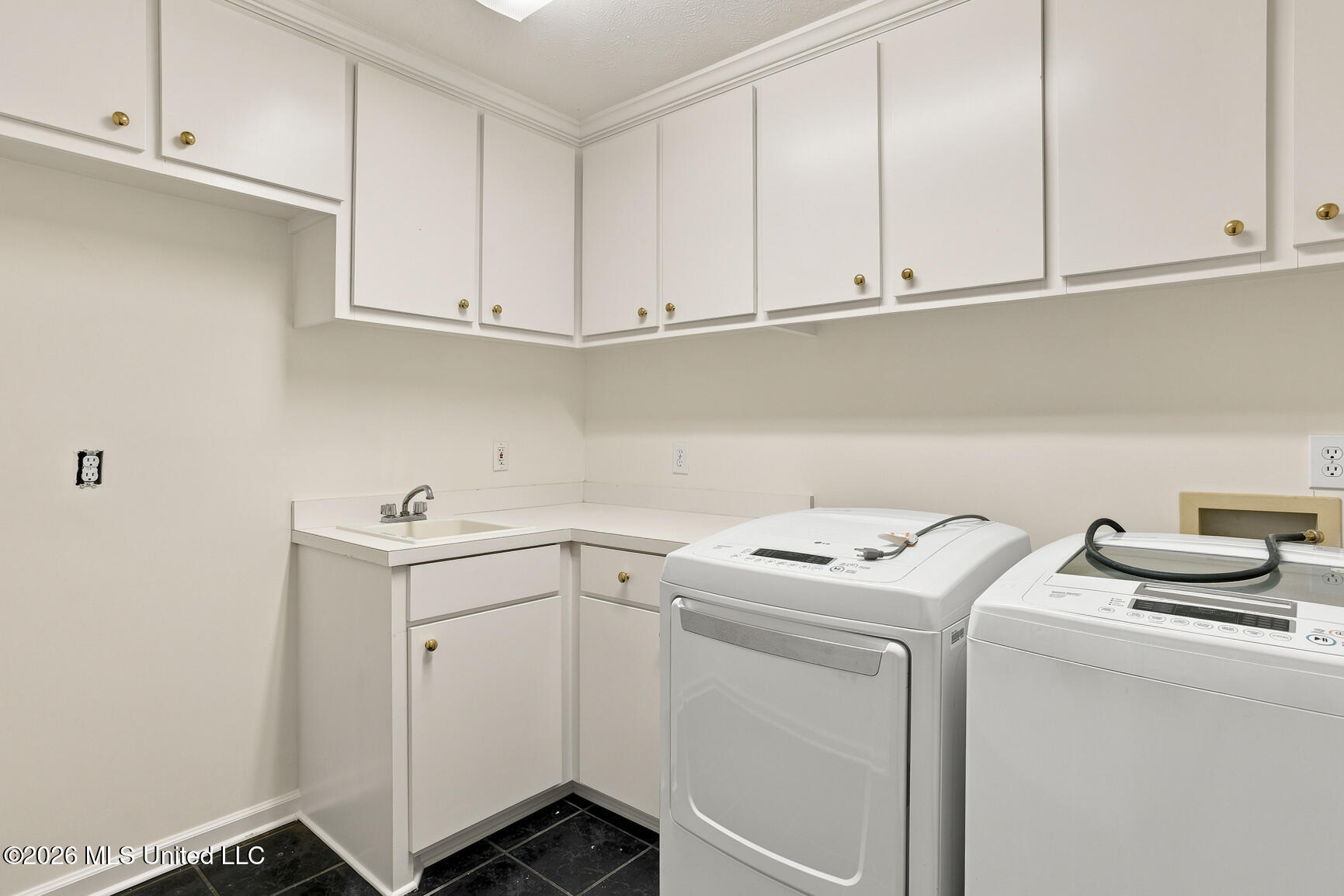 131 Hunt Circle Madison, MS 39110 - Photo 25 of 50 131 Hunt Cir-10