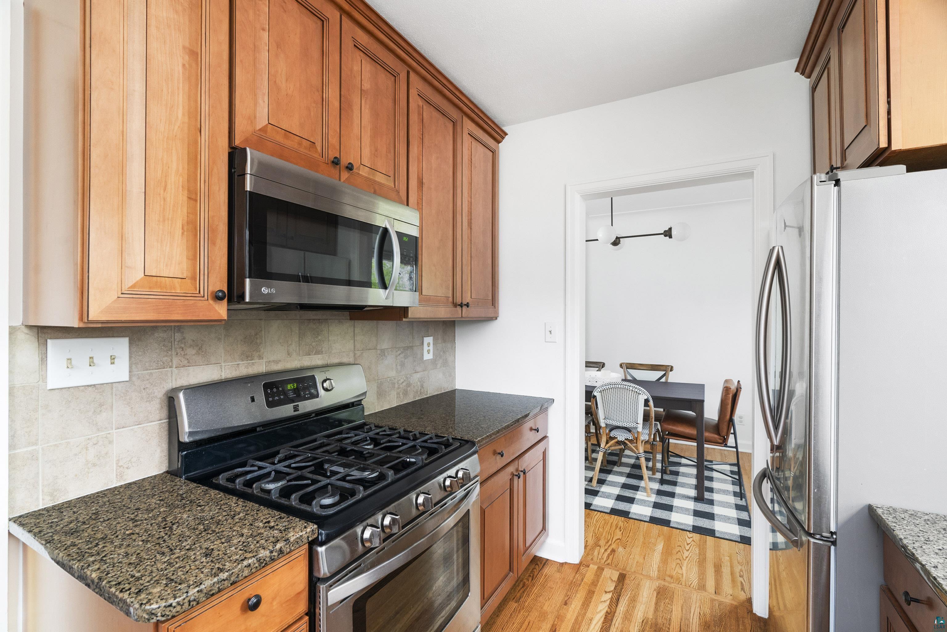 4015 London Road Duluth, MN 55804 - Photo 5 of 26