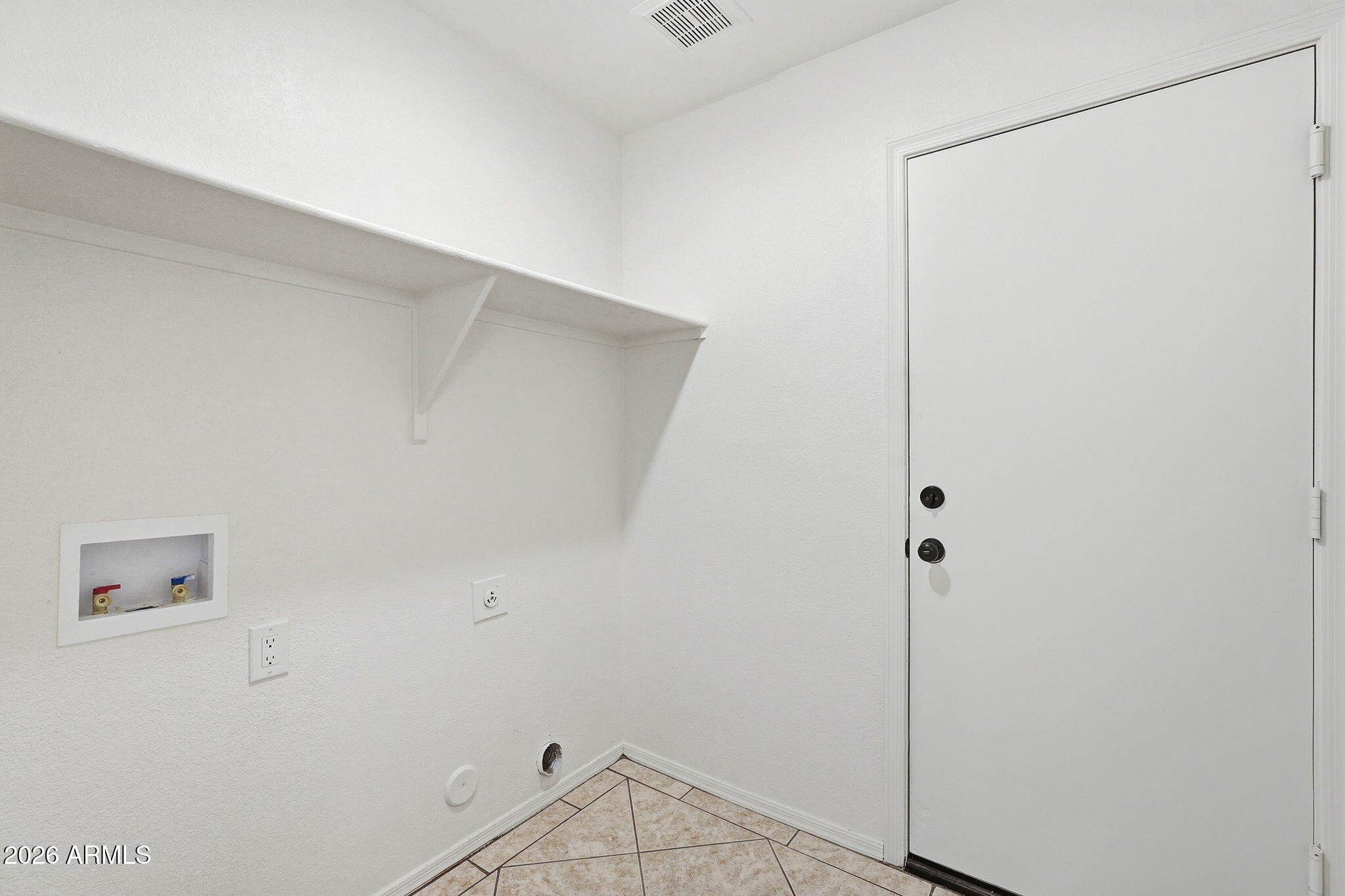 7756 West Hearn Road Peoria, AZ 85381 - Photo 35 of 41 a view of small space