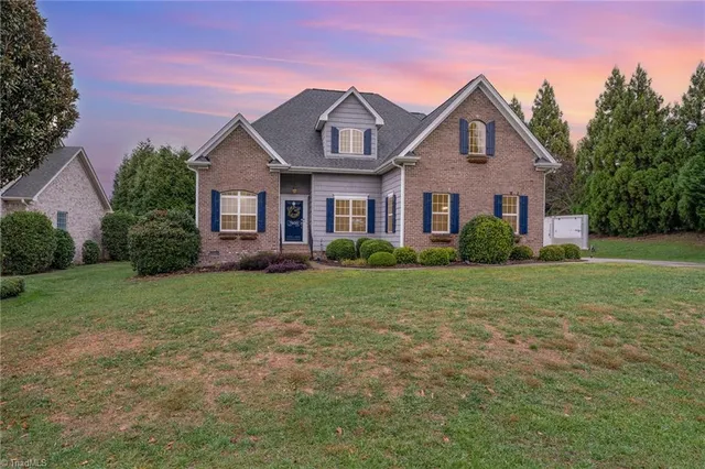 $550,000 | 7600 Cedar Chase Drive, Greensboro, NC 27455