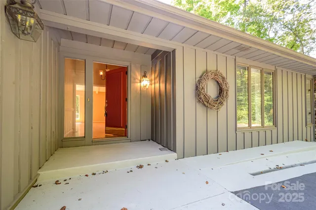 $659,000 | 32 West Fairway Drive, Etowah, NC 28729