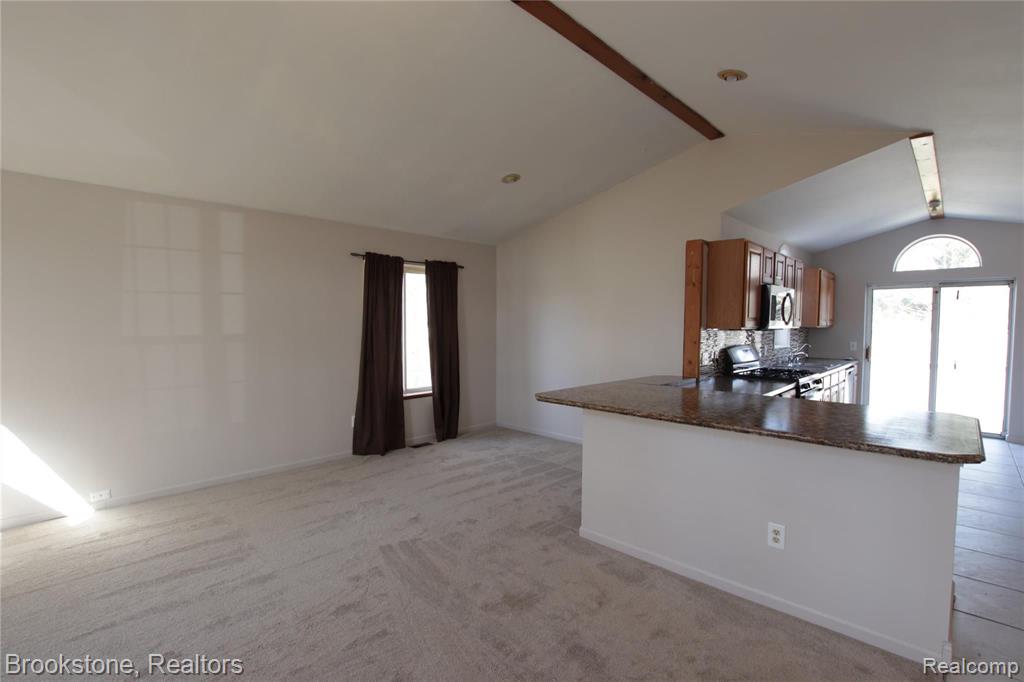 14111 Torrey Road Fenton, MI 48430 - Photo 7 of 24