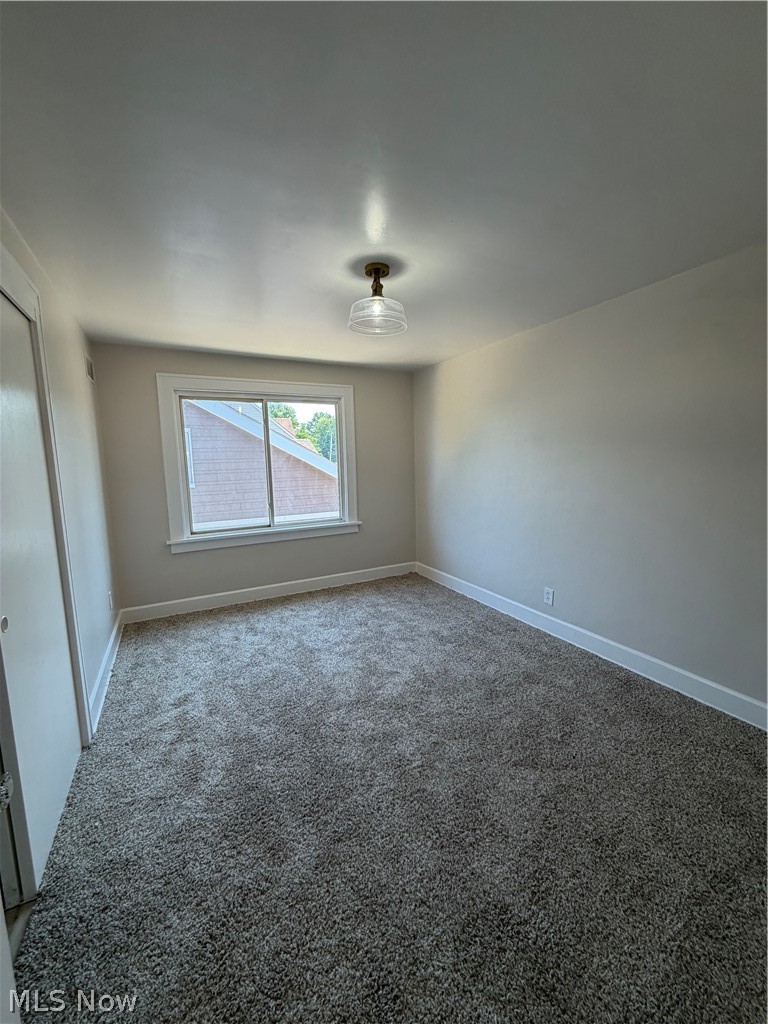 18229 Neff Road Cleveland, OH 44119 - Photo 33 of 46