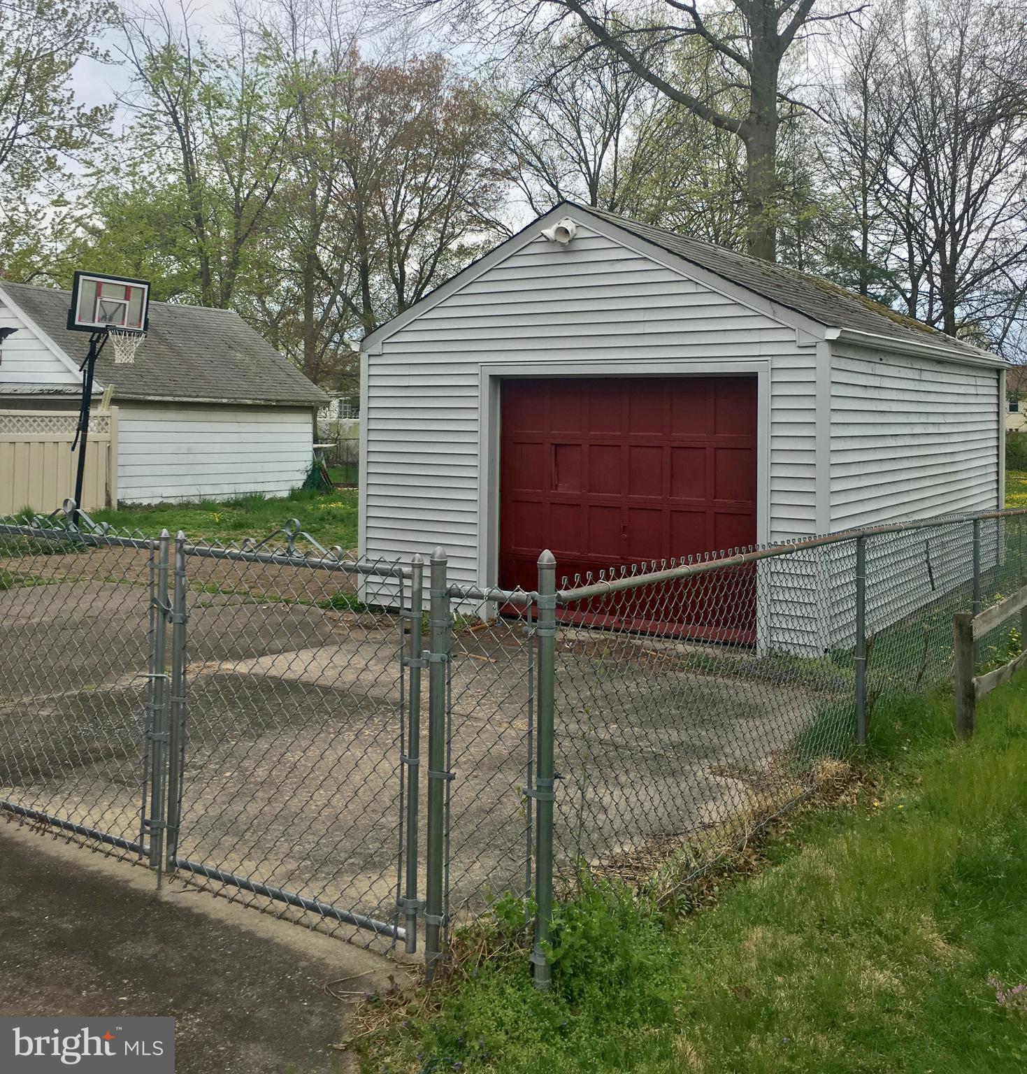 527 Clements Bridge Road Barrington, NJ 08007 - Photo 19 of 20 Detached Garage