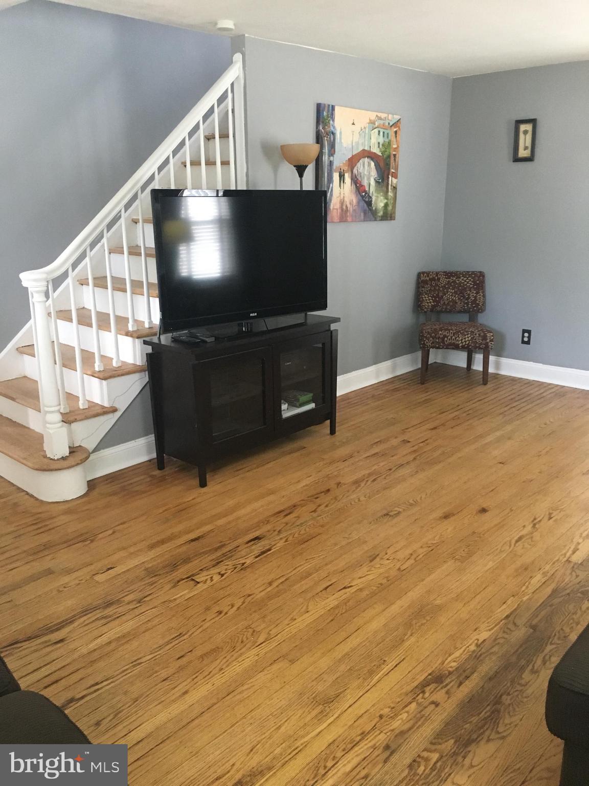 527 Clements Bridge Road Barrington, NJ 08007 - Photo 4 of 20 Another View of Living Room