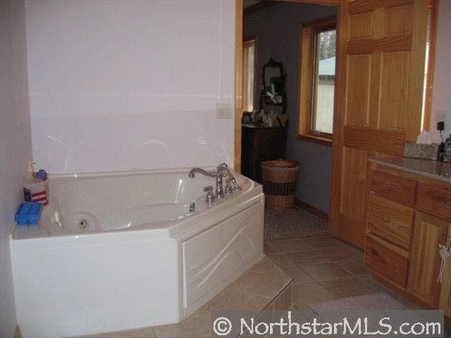 3414 Pioneer Road Barnum, MN 55707 - Photo 7 of 10