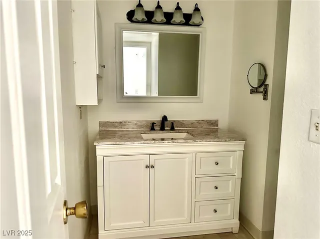 $164,000 | 3550 Bay Sands Drive, Unit 1005, Laughlin, NV 89029