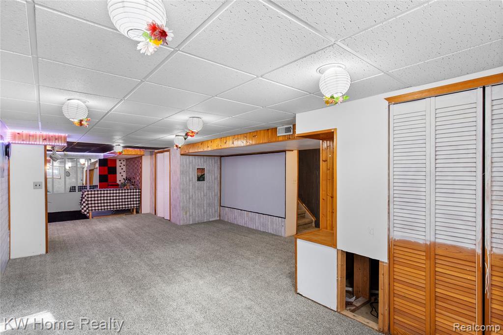 515 Tennyson Rochester Hills, MI 48307 - Photo 27 of 28 Gallery Image 27