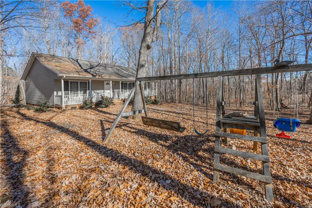 830 Country Place Road Asheboro, NC 27203 - Photo 8 of 49