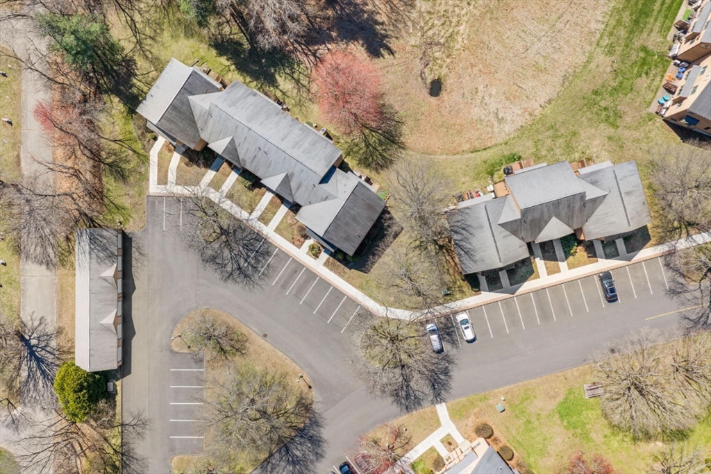 575 Bridge Road, Unit 113 Northampton, MA 01062 - Photo 9 of 40 Gallery Image 9