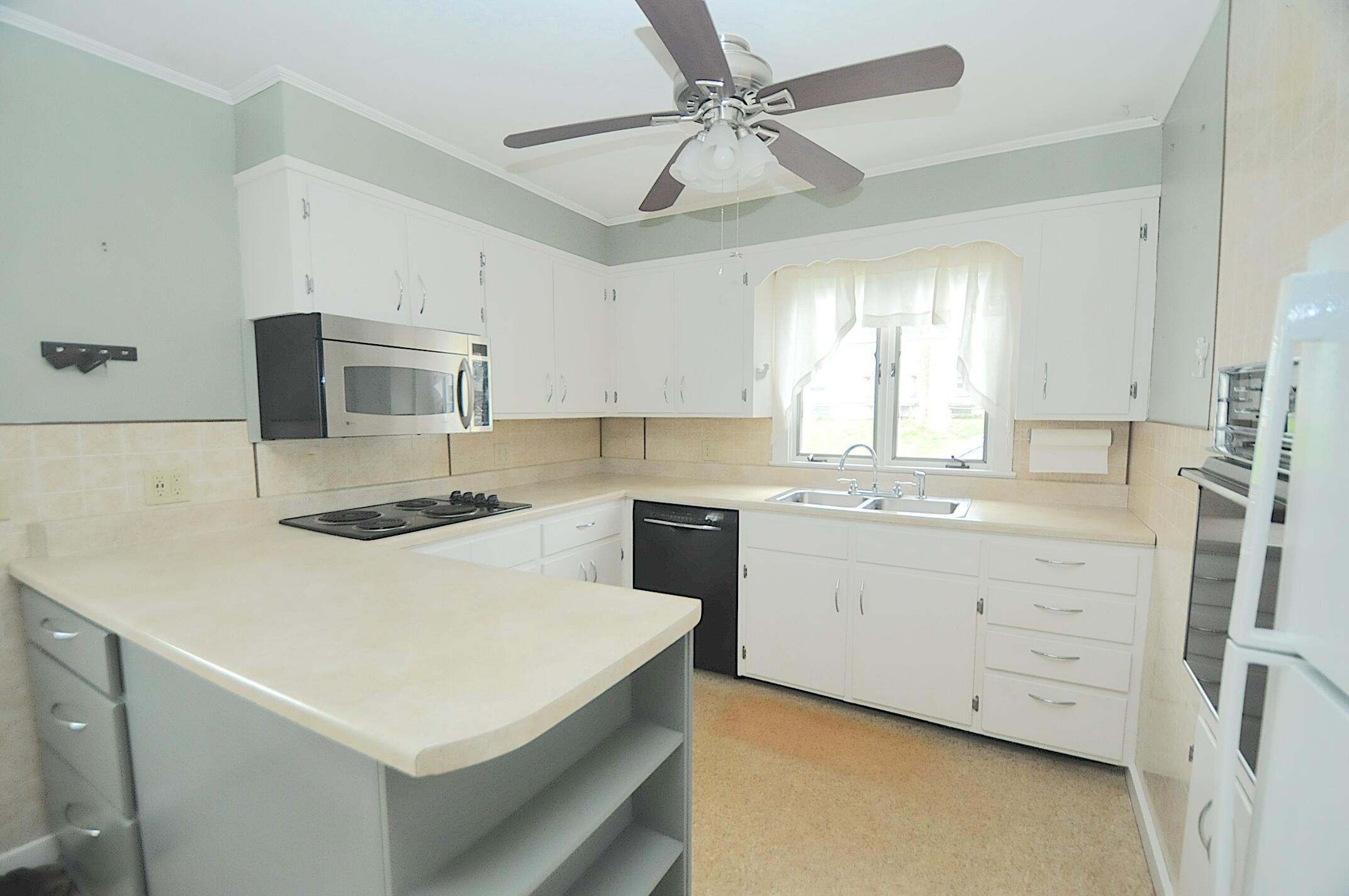 25 Allen Road Brewer, ME 04412 - Photo 10 of 45 kitchen 20