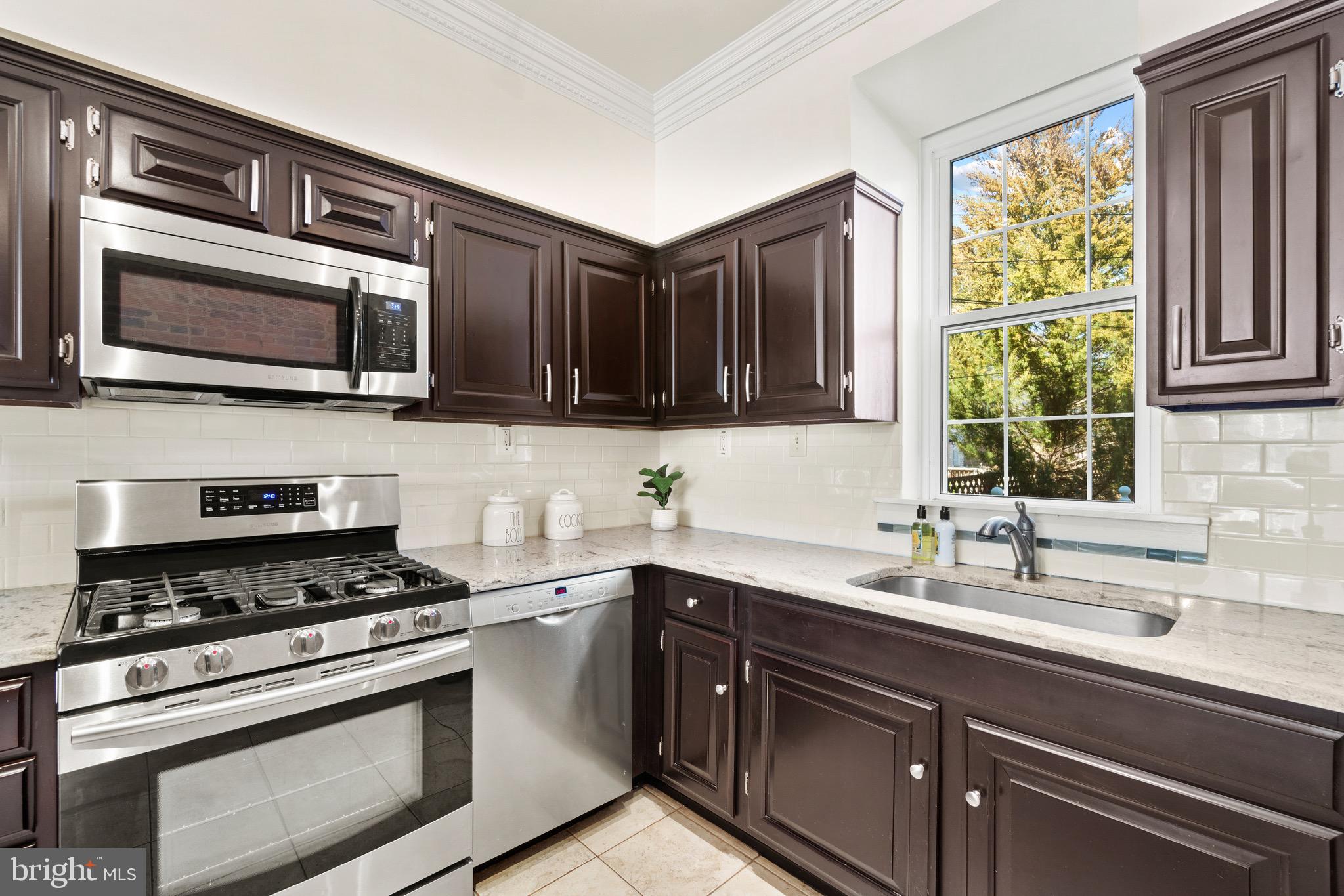 1408 G Street Southeast Washington, DC 20003 - Photo 9 of 28