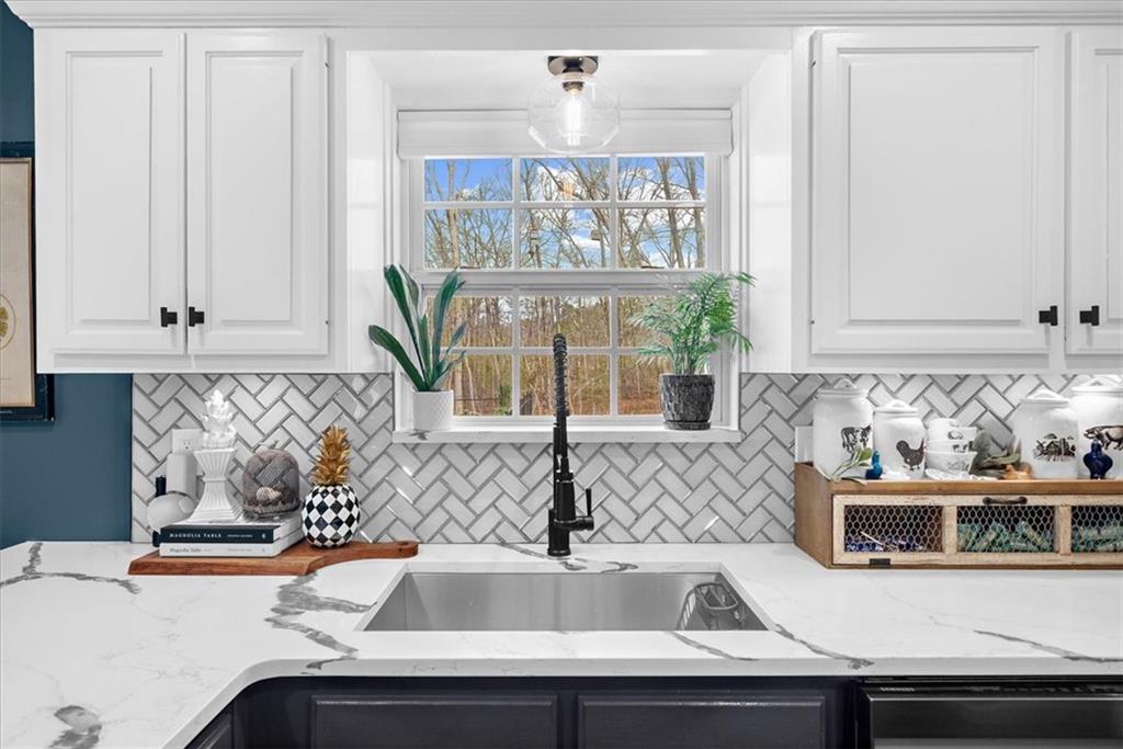 430 Valley Road Dawsonville, GA 30534 - Photo 8 of 64