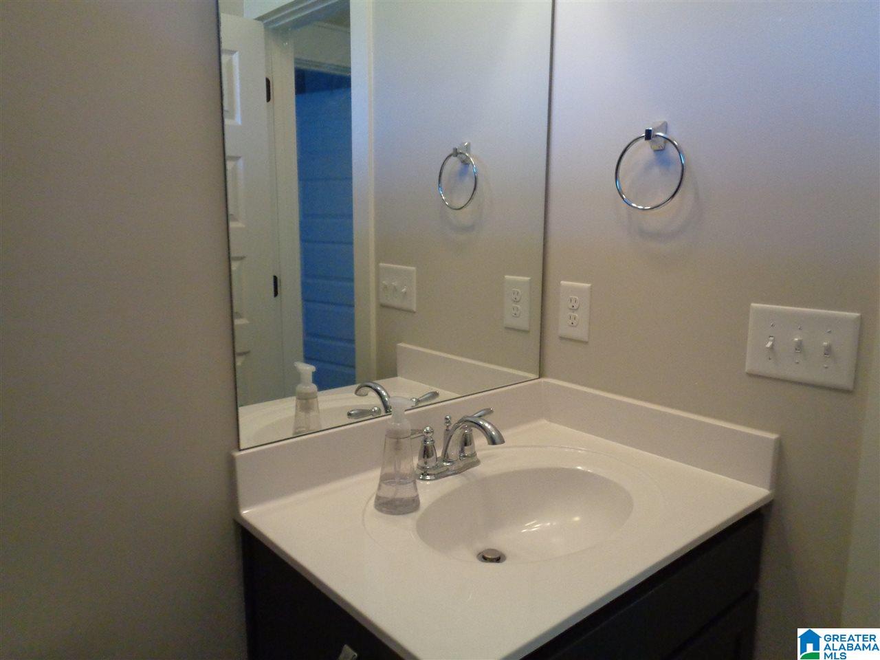 2936 Montevallo Park Road Birmingham, AL 35210 - Photo 12 of 39