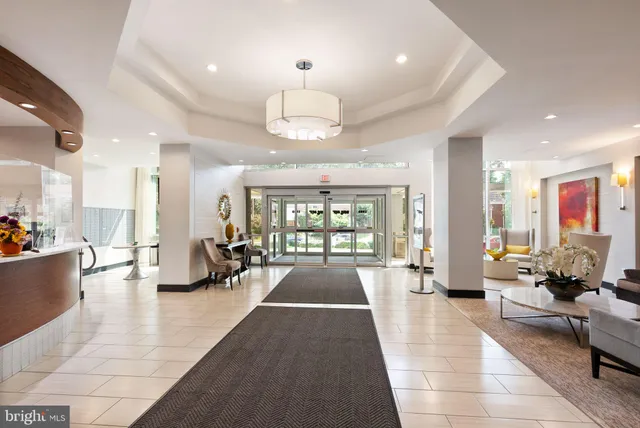 $355,000 | 1225 Martha Custis Drive, Unit 819, Alexandria, VA 22302