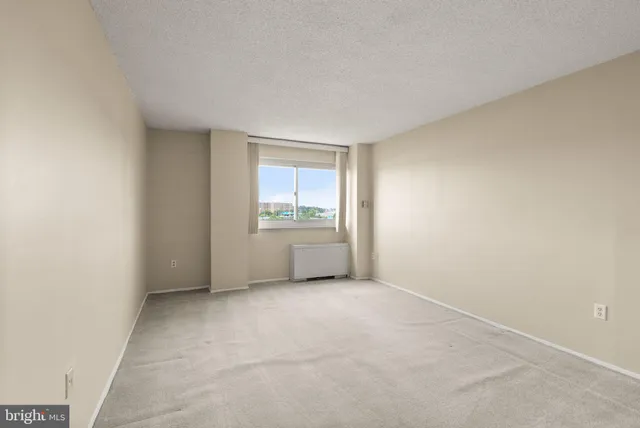 $355,000 | 1225 Martha Custis Drive, Unit 819, Alexandria, VA 22302