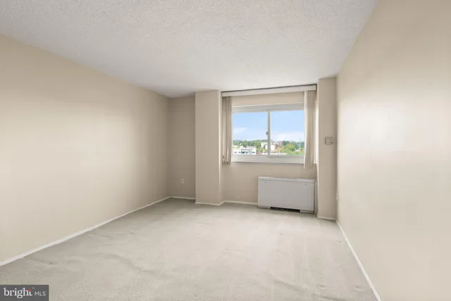 $355,000 | 1225 Martha Custis Drive, Unit 819, Alexandria, VA 22302