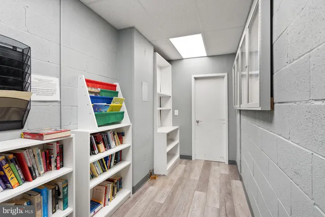 $355,000 | 1225 Martha Custis Drive, Unit 819, Alexandria, VA 22302