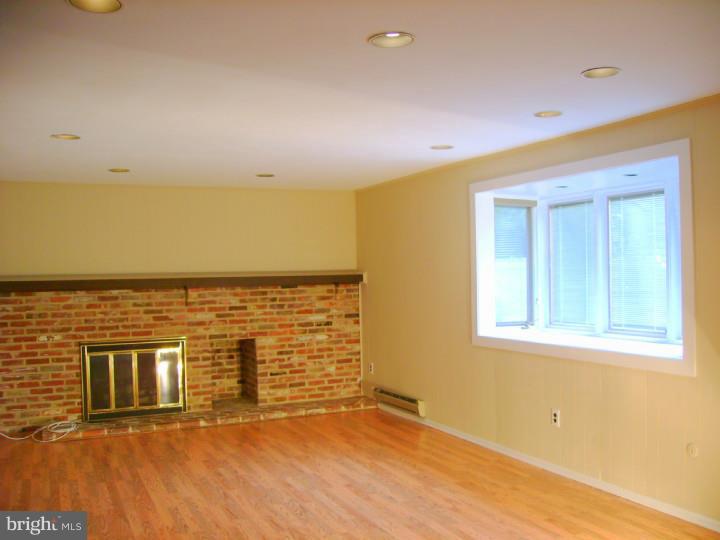 1502 Squire Lane Cherry Hill, NJ 08003 - Photo 10 of 20