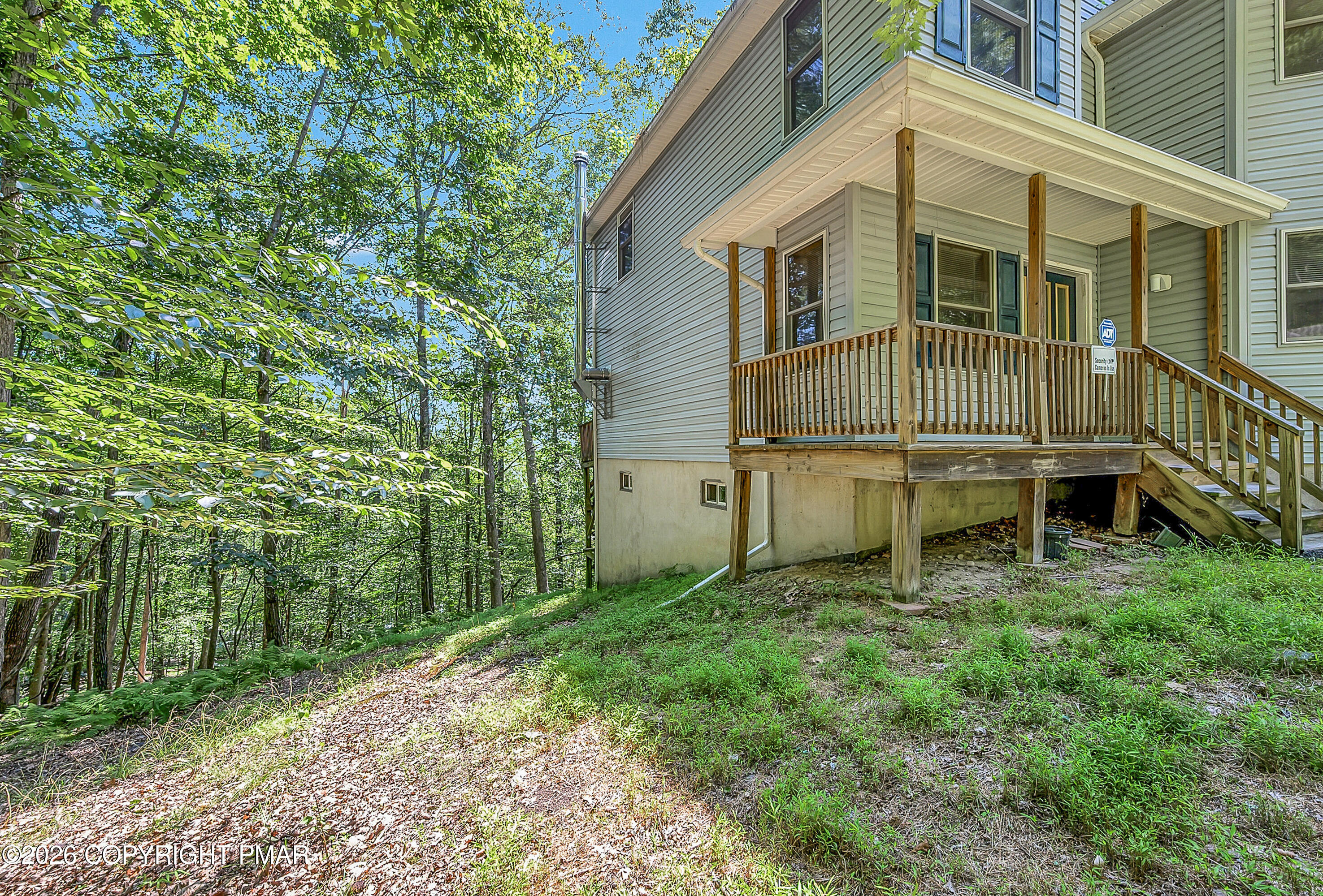 164 Bellingham Drive Bushkill, PA 18324 - Photo 37 of 46 Front/side