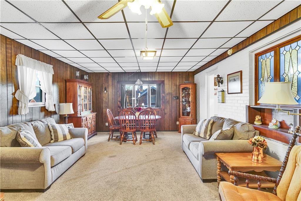 600 Colfax Street Springdale, PA 15144 - Photo 10 of 18 a living room with furniture
