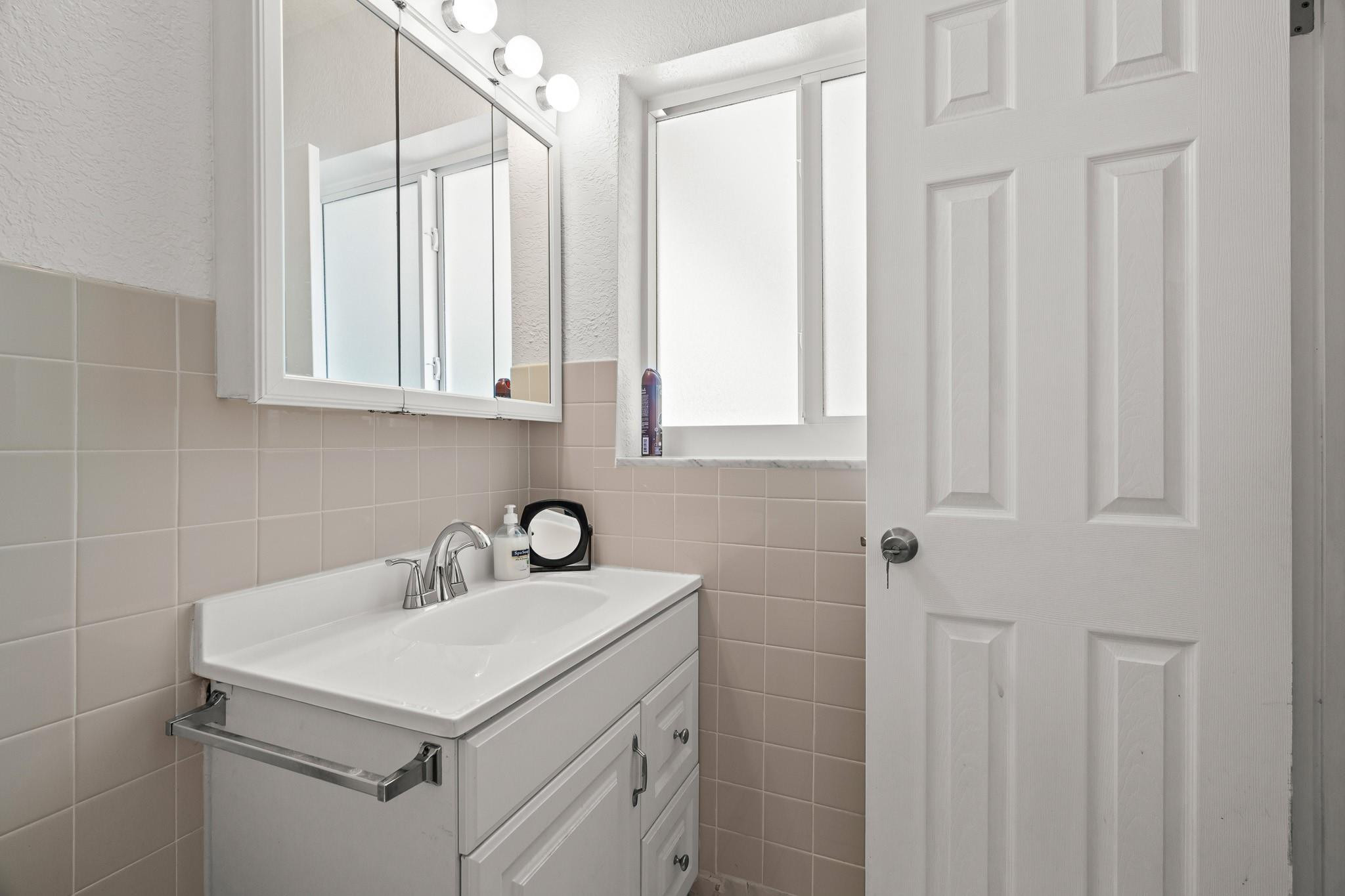 2100 Northeast 38th Street, Unit 243 Lighthouse Point, FL 33064 - Photo 27 of 42 Photo 27