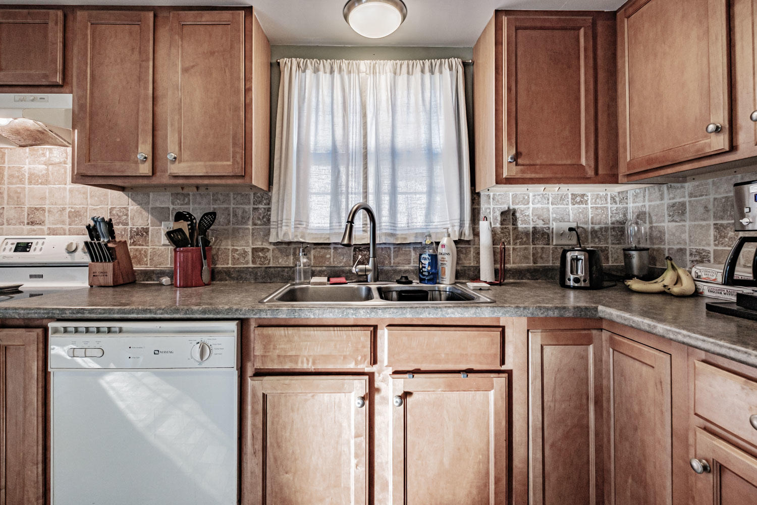 26 Dearborn Street, Unit 1 Westbrook, ME 04092 - Photo 11 of 39 20201124gp-63017