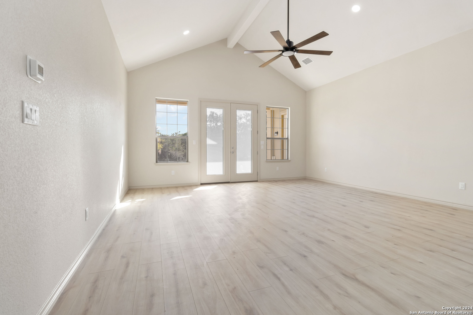 571 Deep Water Drive Spring Branch, TX 78070 - Photo 4 of 21