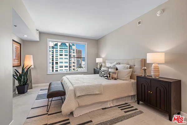 $9,000 | 10550 Wilshire Boulevard, Unit 1204, Los Angeles, CA 90024