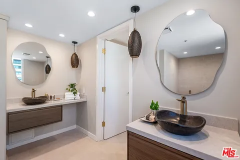 $9,000 | 10550 Wilshire Boulevard, Unit 1204, Los Angeles, CA 90024