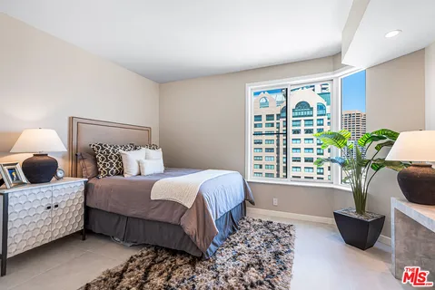 $9,000 | 10550 Wilshire Boulevard, Unit 1204, Los Angeles, CA 90024