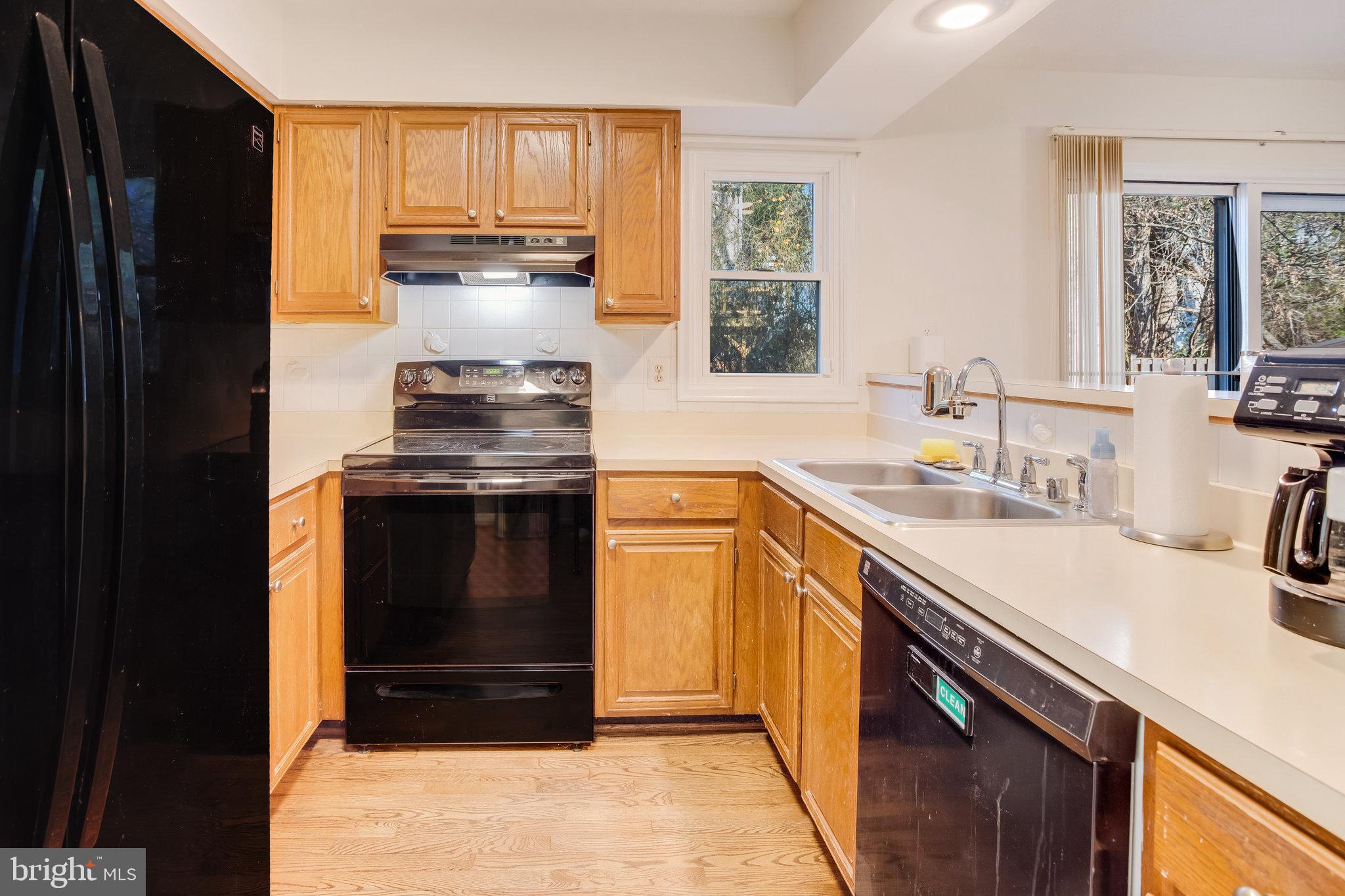 10430 Brackets Ford Circle Manassas, VA 20110 - Photo 12 of 55