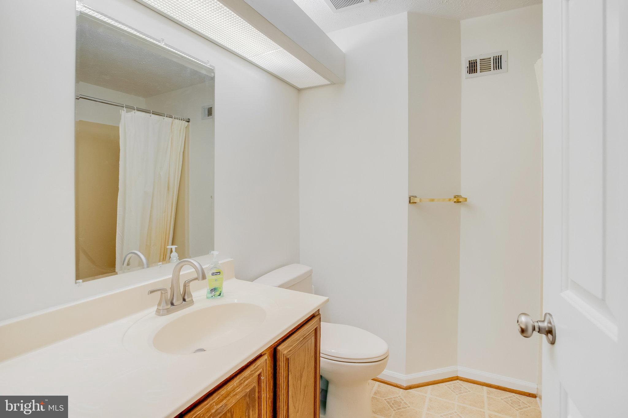 10430 Brackets Ford Circle Manassas, VA 20110 - Photo 33 of 55