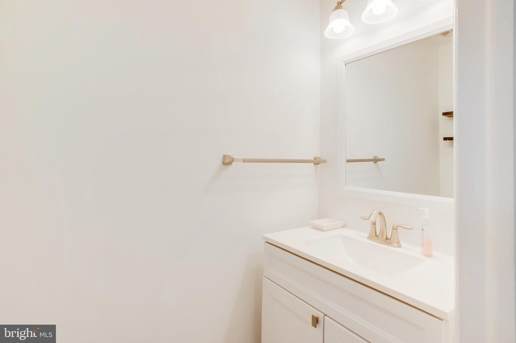 10430 Brackets Ford Circle Manassas, VA 20110 - Photo 45 of 55