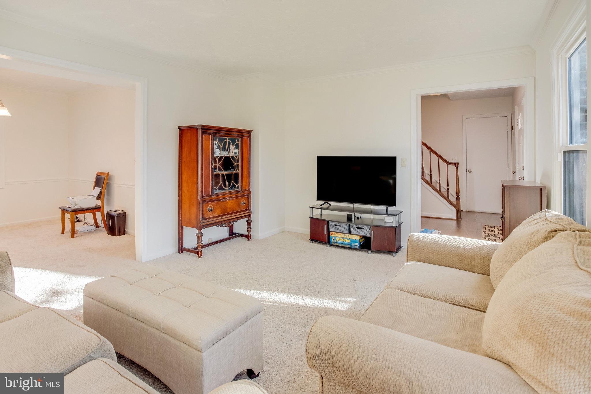 10430 Brackets Ford Circle Manassas, VA 20110 - Photo 6 of 55