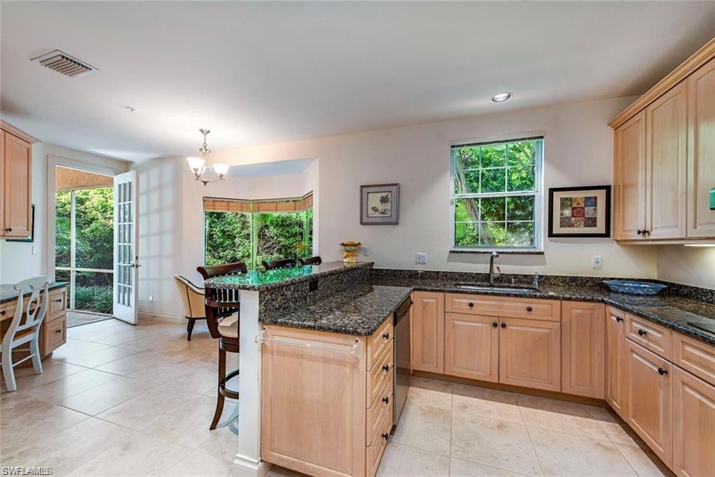 157 Colonade Circle, Unit 1002 Naples, FL 34103 - Photo 5 of 12