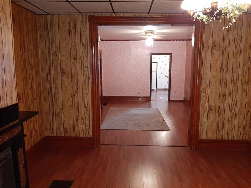 803 Frank Street McKees Rocks, PA 15136 - Photo 4 of 9