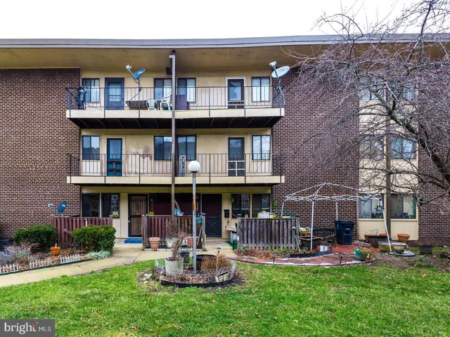 $1,750 | 3926 C Stone Gate Drive, Unit C, Suitland, MD 20746