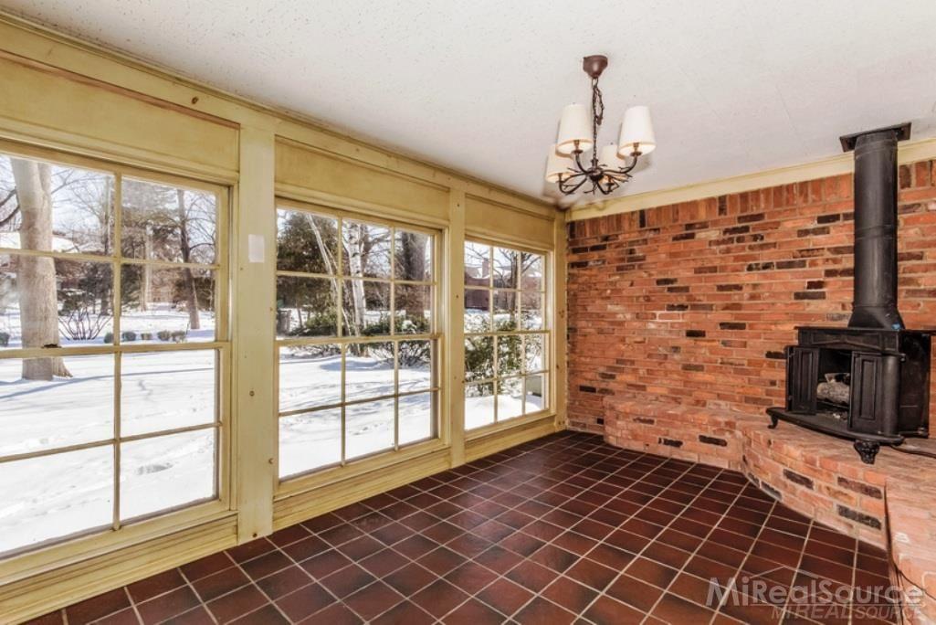 240 Vendome Road Grosse Pointe Farms, MI 48236 - Photo 11 of 33