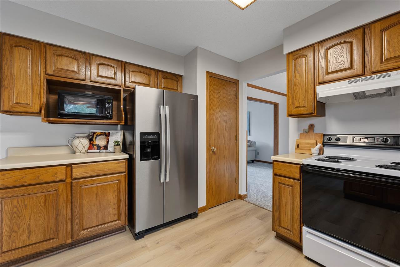 6925 Rockingham Drive Southwest Cedar Rapids, IA 52404 - Photo 13 of 44 Gallery Image 13