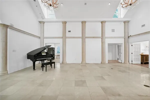 $999,999 | 19 West Princeton Street, Orlando, FL 32804