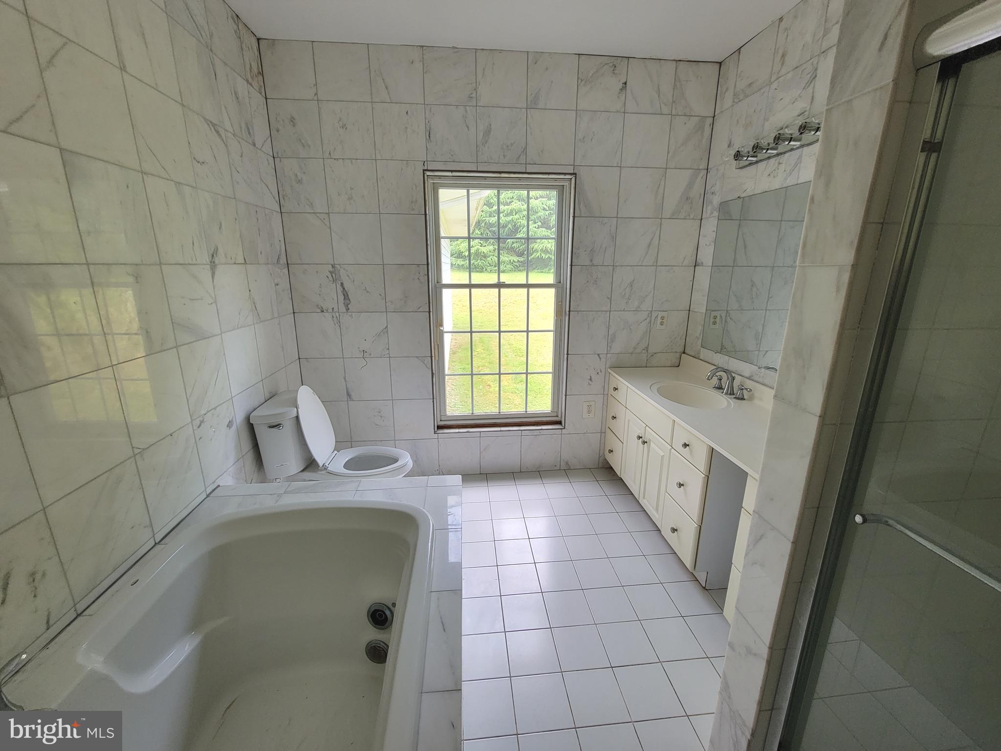 2001 Marymont Road Silver Spring, MD 20906 - Photo 17 of 23 Primary Bathroom