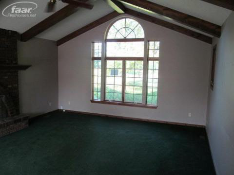 8150 North Nichols Road Flushing, MI 48433 - Photo 16 of 46 20257673-15.JPG