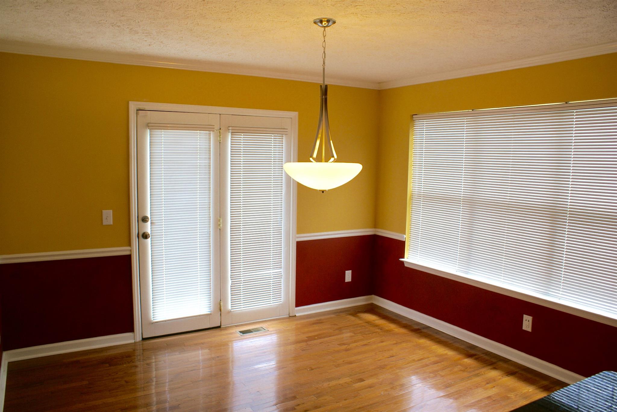 5308 West Trimble Road Milton, TN 37118 - Photo 7 of 29 Breakfast area...