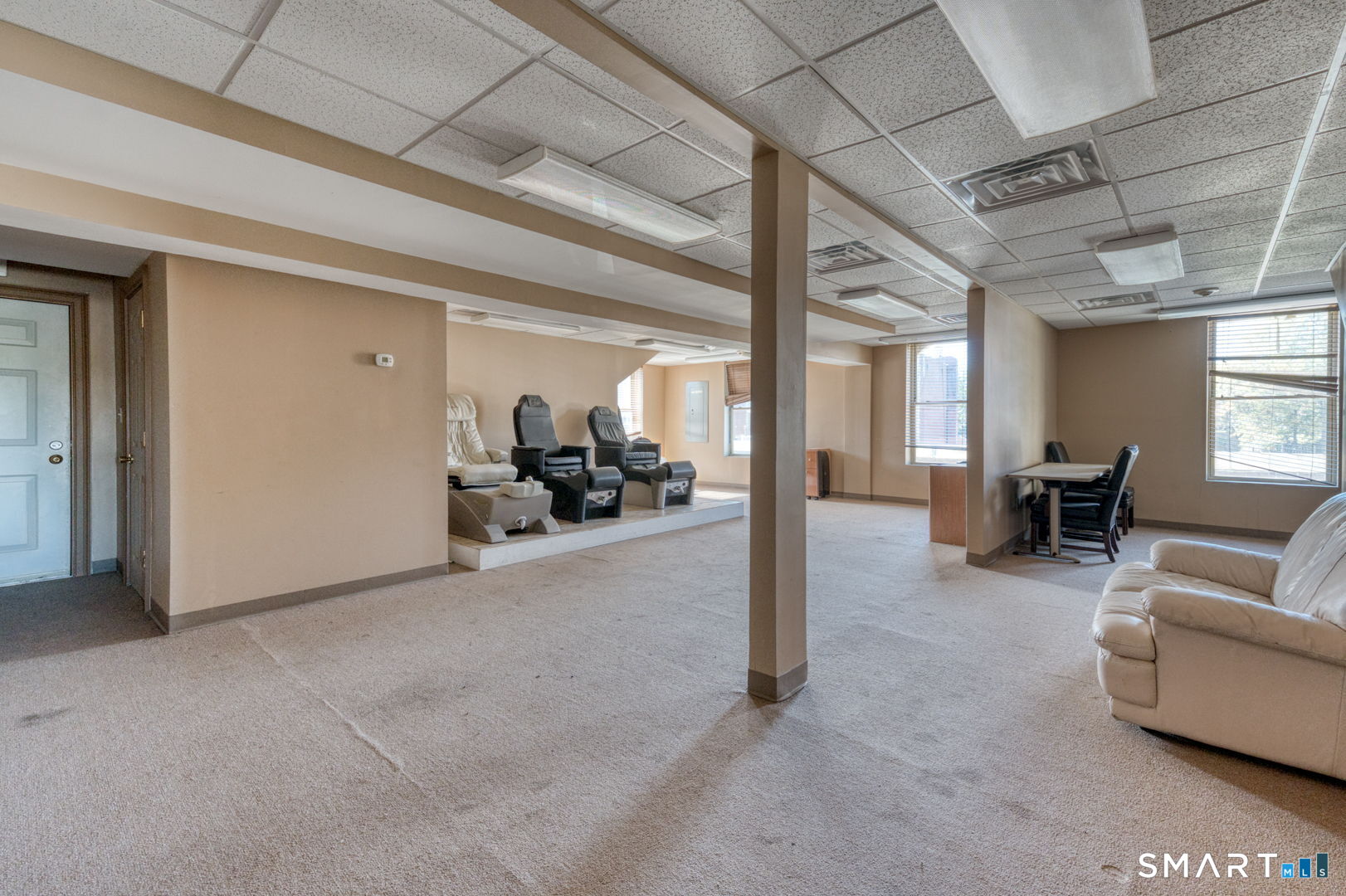 2404 Main Street Hartford, CT 06120 - Photo 28 of 37 a view of a livingroom with furniture and a livingroom