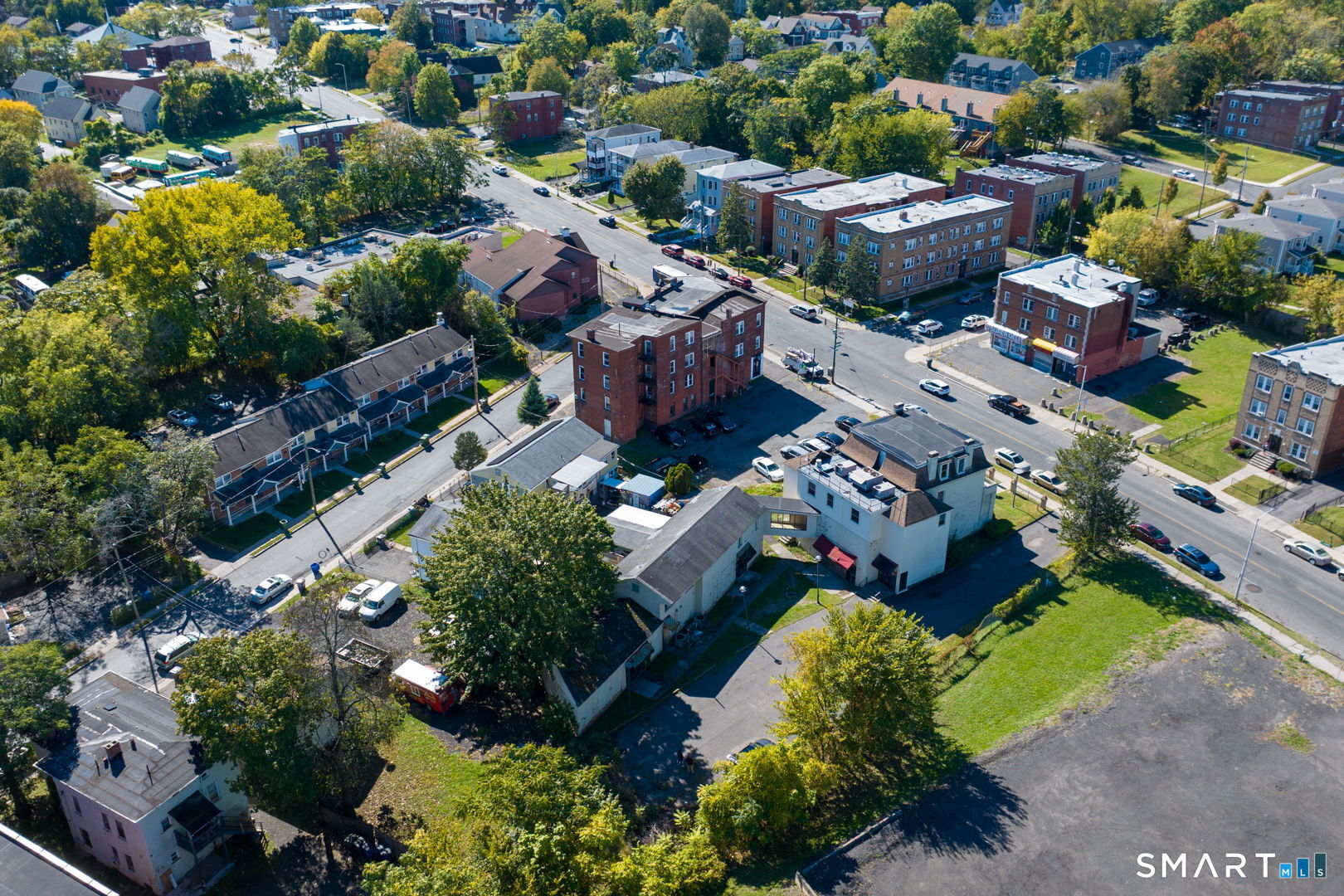 2404 Main Street Hartford, CT 06120 - Photo 3 of 37 an aerial view of multiple house